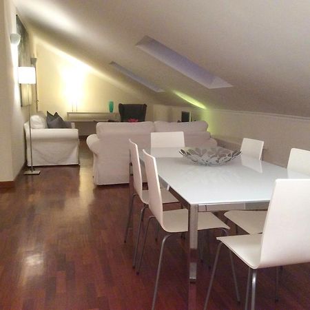 Apartment La Mansarda Alba  Quarto foto
